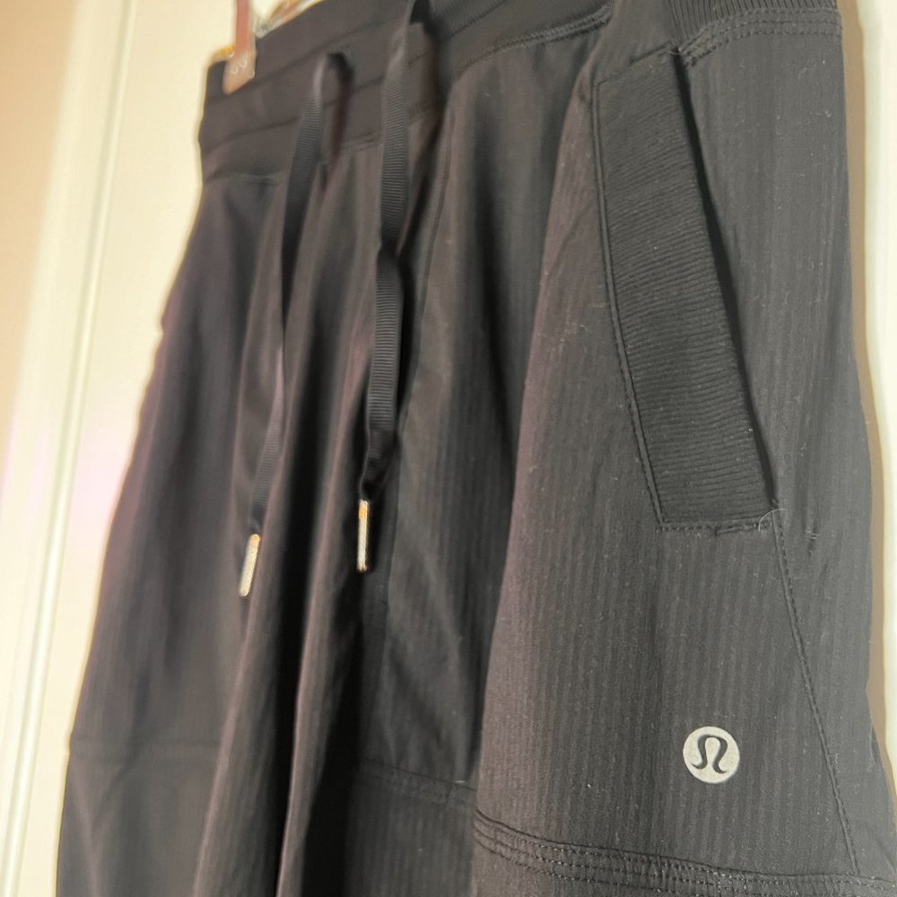 Lululemon Dance Studio Mid-Rise Pant Regular (Size 2)